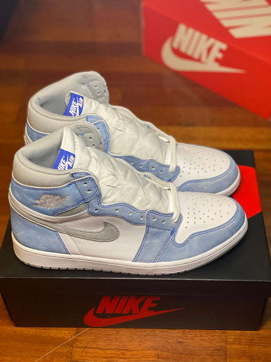 Jordan 1 Retro High OG Hyper Royal