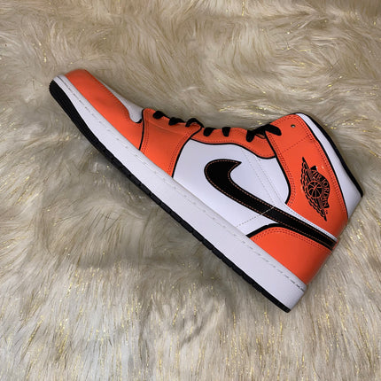 Jordan 1 Mid SE Turf Orange