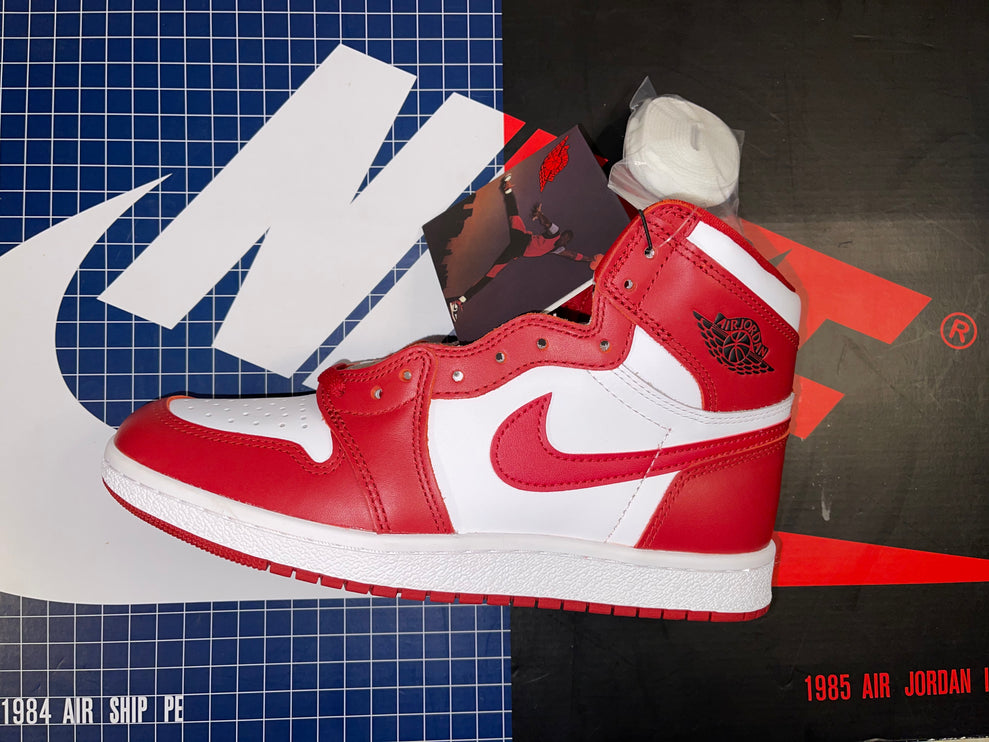 Jordan New Beginnings Pack Retro High 1 & Nike Air Ship (Size 8.5) - CoolShop