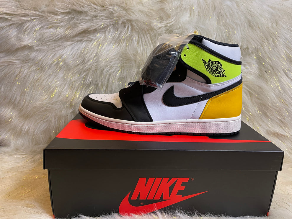 Jordan 1 Retro High White Black Volt University Gold