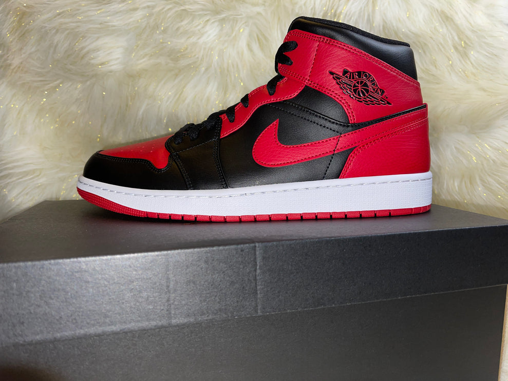 Jordan 1 Mid Banned (2020)
