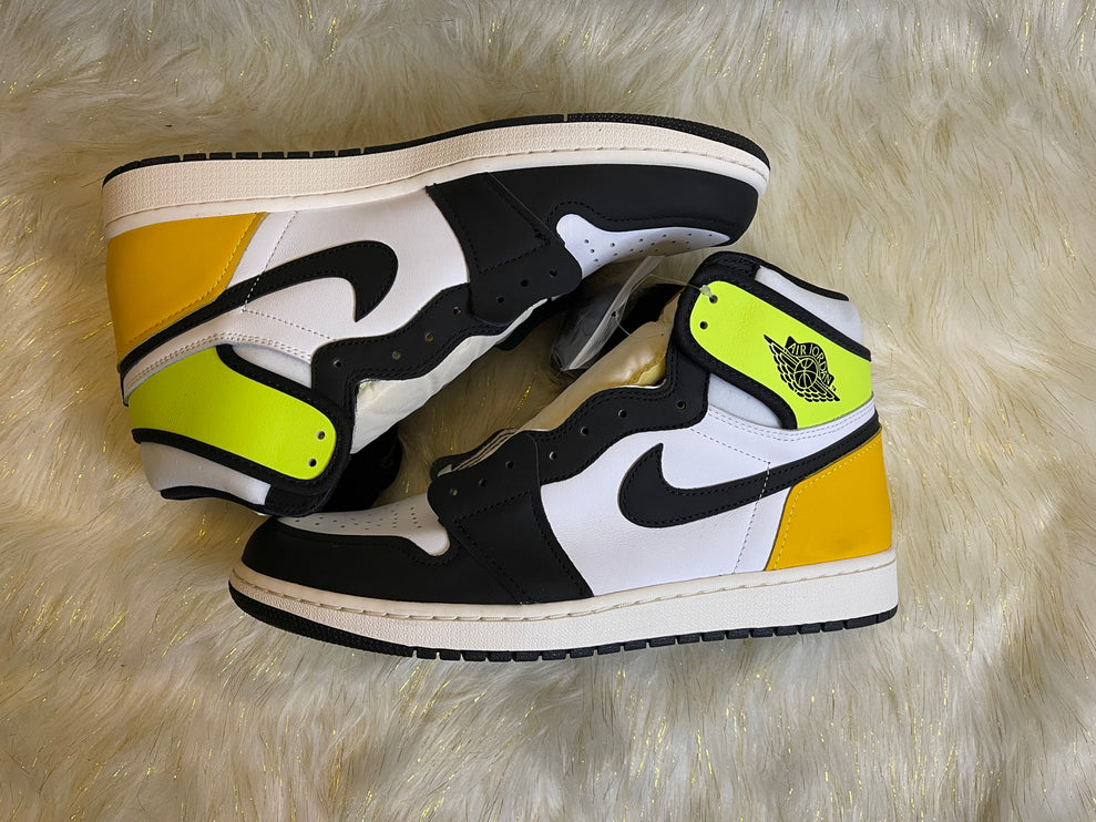 Jordan 1 Retro High White Black Volt University Gold