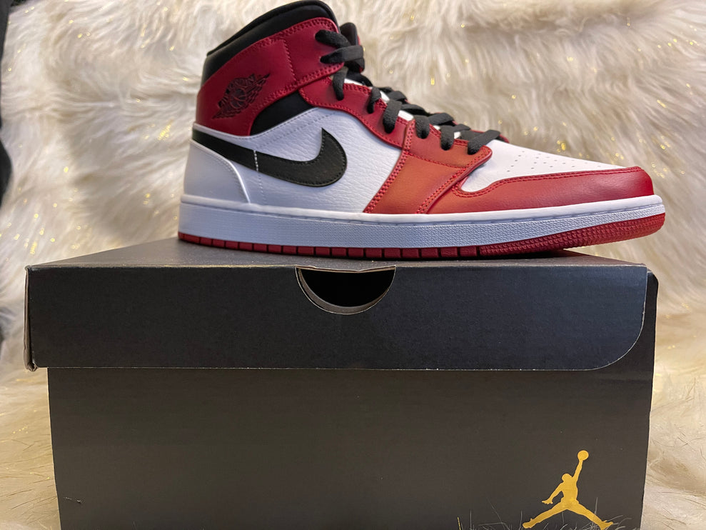 Jordan 1 Mid Chicago (2020)