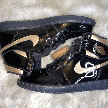 Jordan 1 Retro High Black Metallic Gold (2020)