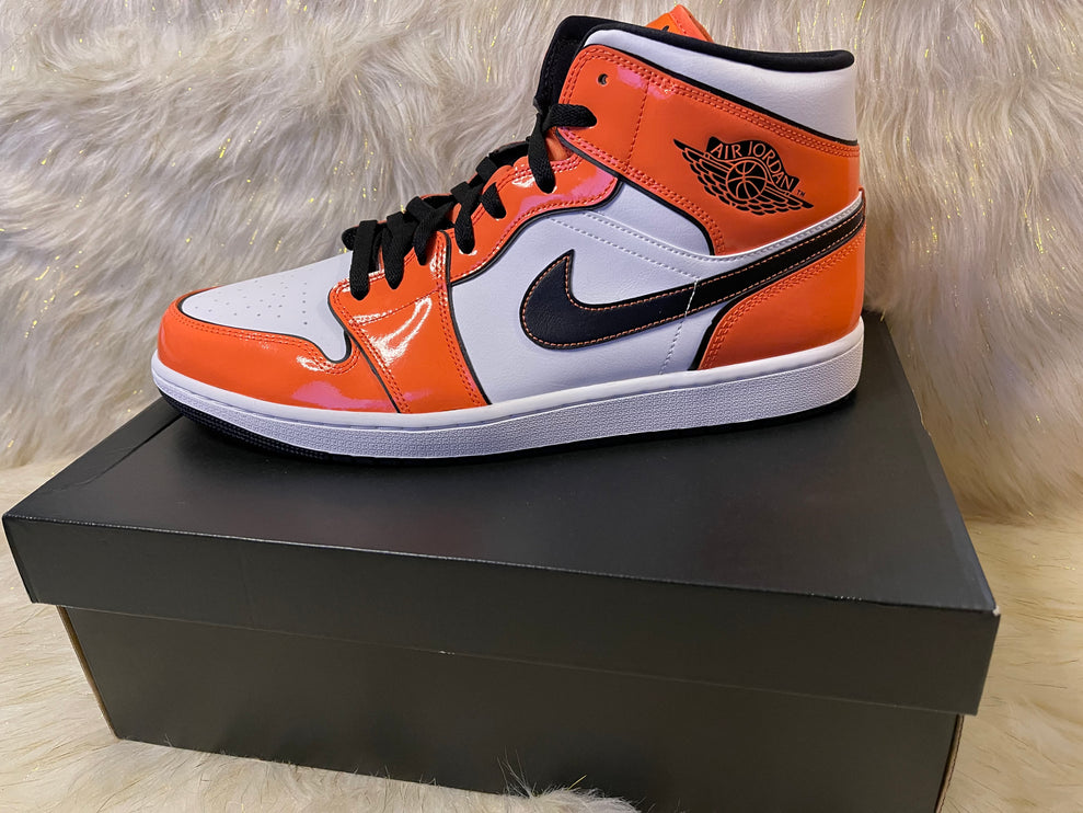 Jordan 1 Mid SE Turf Orange